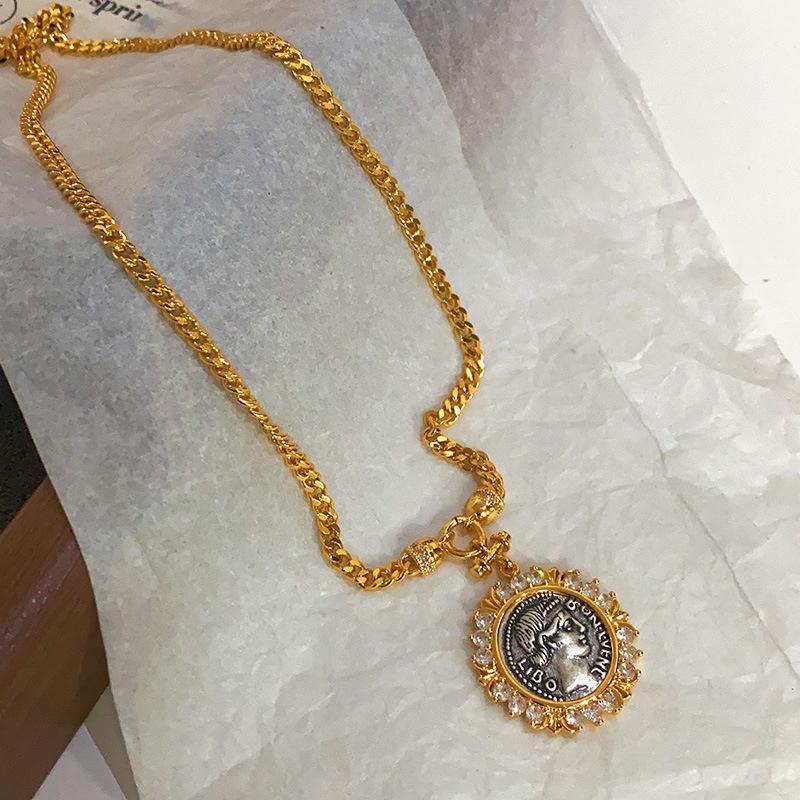 

Римская удача Муза ожерелье Женский универсальный премиум кулон свитер цепь персонализированная штабелируемая одежда Циндао аксессуары