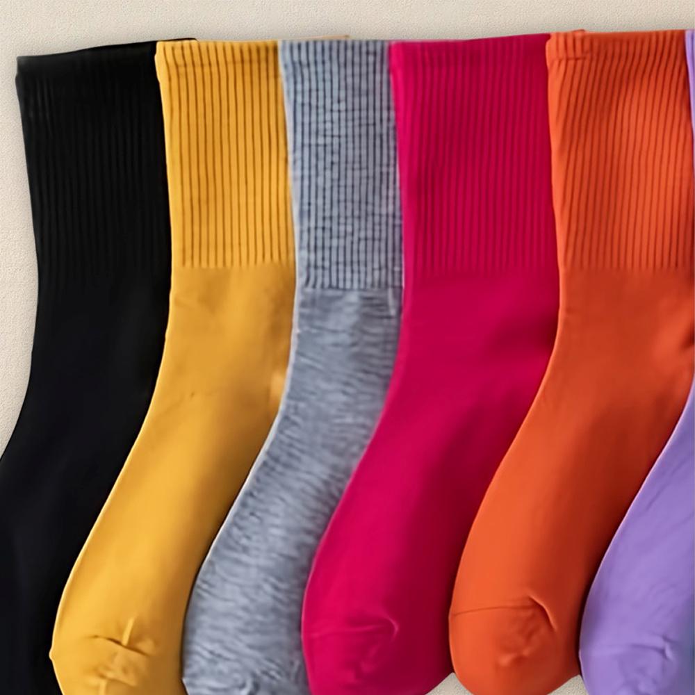 10 Paar Damen Rundhals-Socken mit mehreren Farben Einfarbige Schlichte Socken Modische und vielseitige Lässige Mittellange Socken