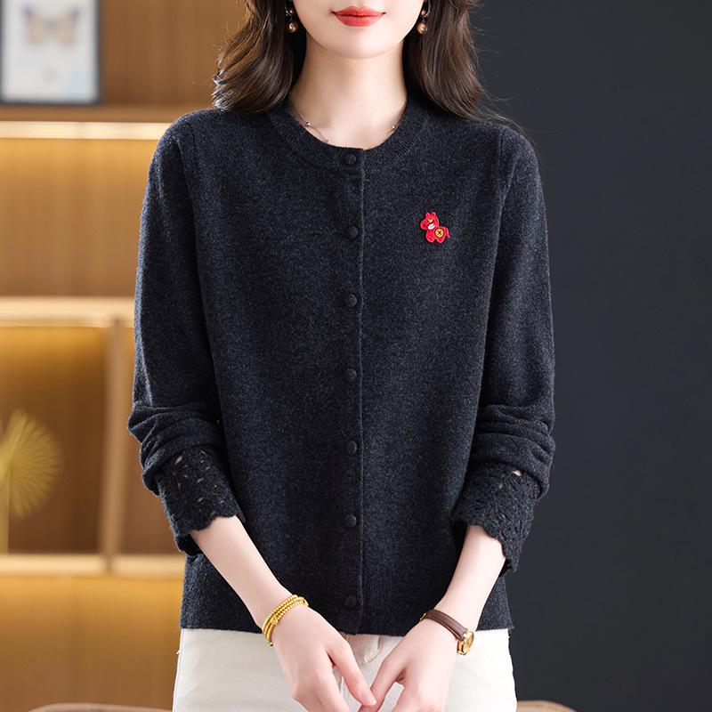 Women's Plus Size Wool Cardigan: Button-Down, Round Neck, Loose Short Style for Autumn/Winter