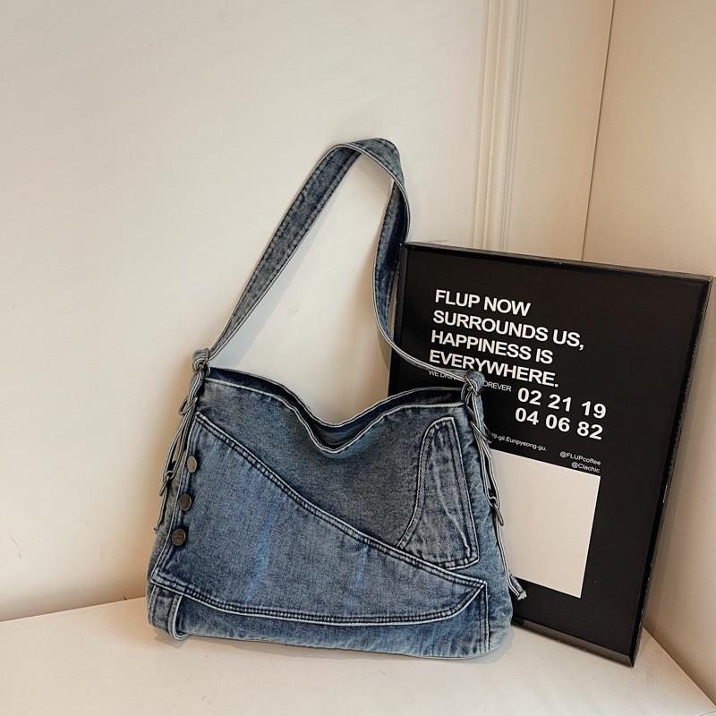 Fashion Denim Bag With Spliced Design And Zipper Closure For Daily Use