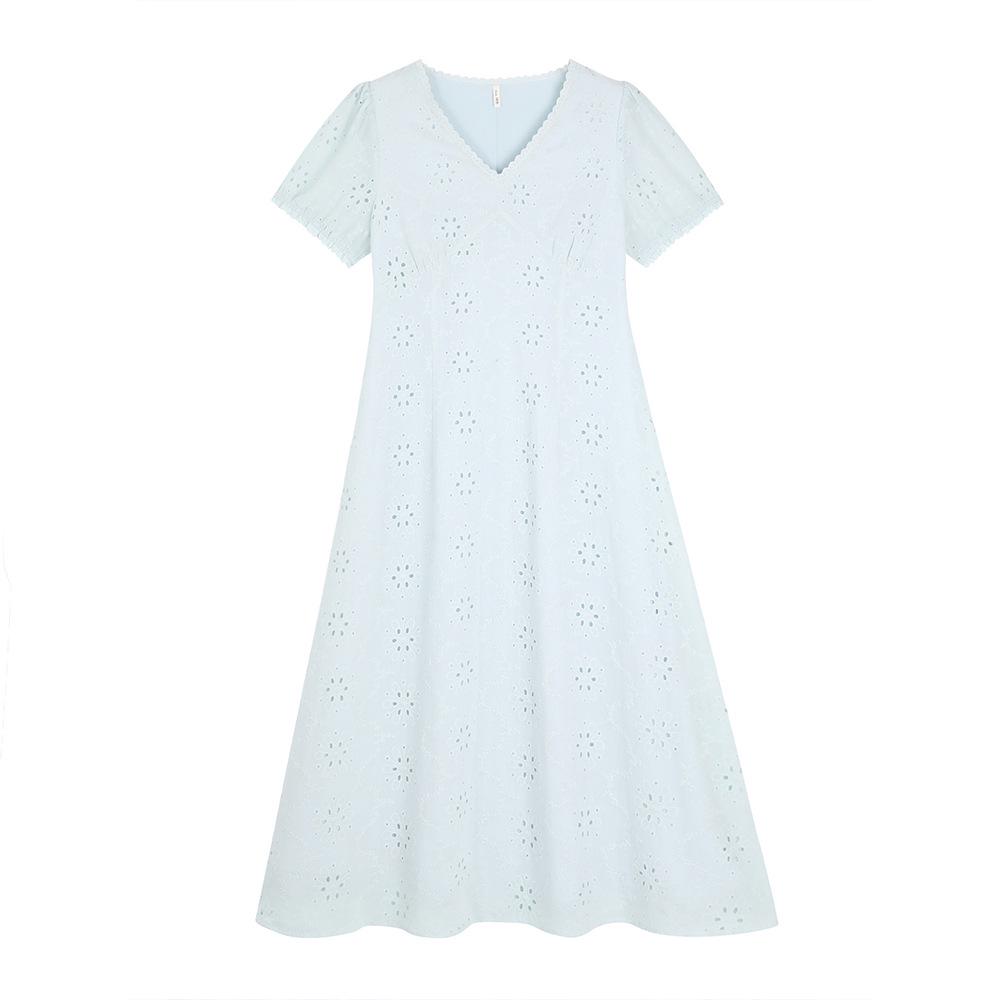 

Plus Size Korean Lace Patchwork V-neck Dress 66007 - Waist-Cinching, Slimming Design for Curvy Figures 4XL (for 90-100kg) светло-синий