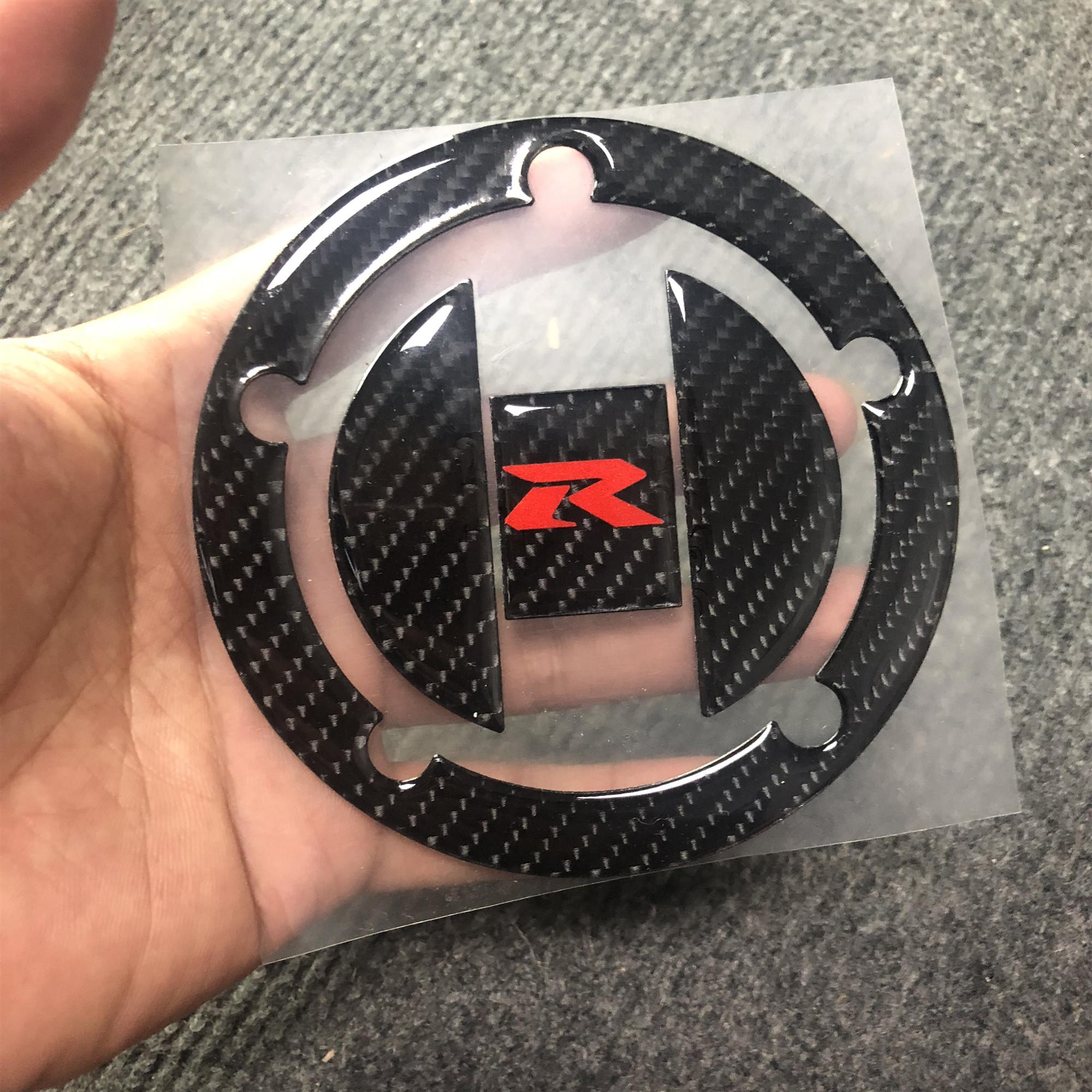 

3D наклейка на крышку топливного бака из углеродного волокна для гоночного мотоцикла Suzuki GSXR GSX-R 600 750 1000 GSX1300R SV1000 SV650