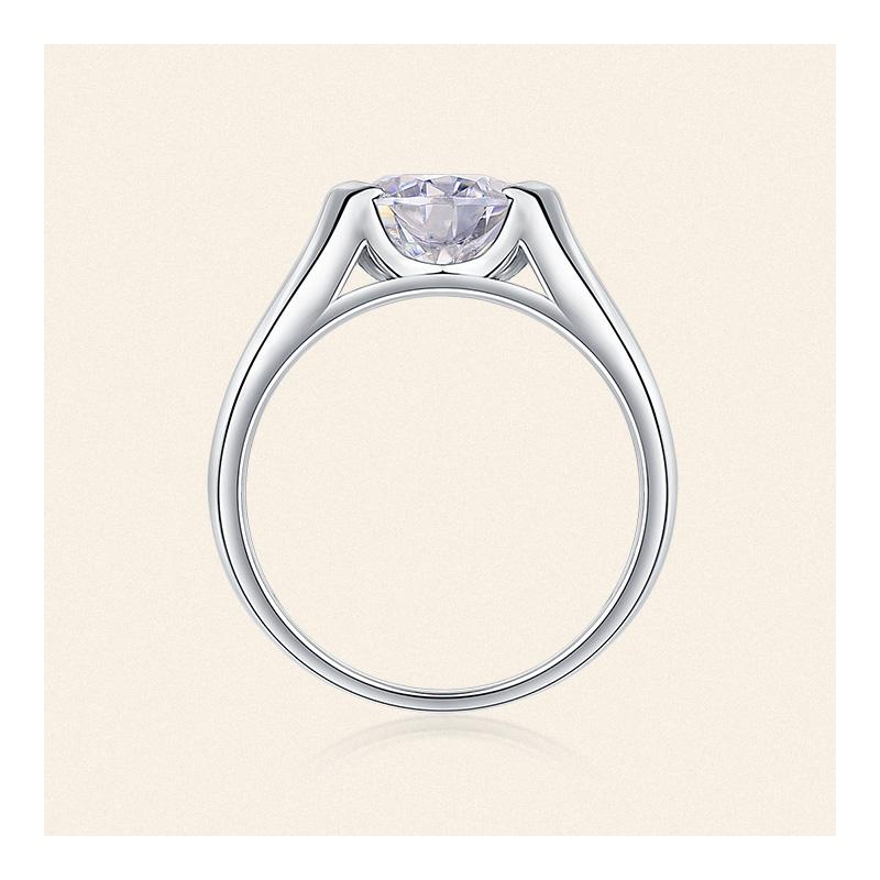 Bulk in Stock 925 Sterling Silver VVS D Five Stone Moissanite Ring for Women Engagement Wedding Diamond Ring
