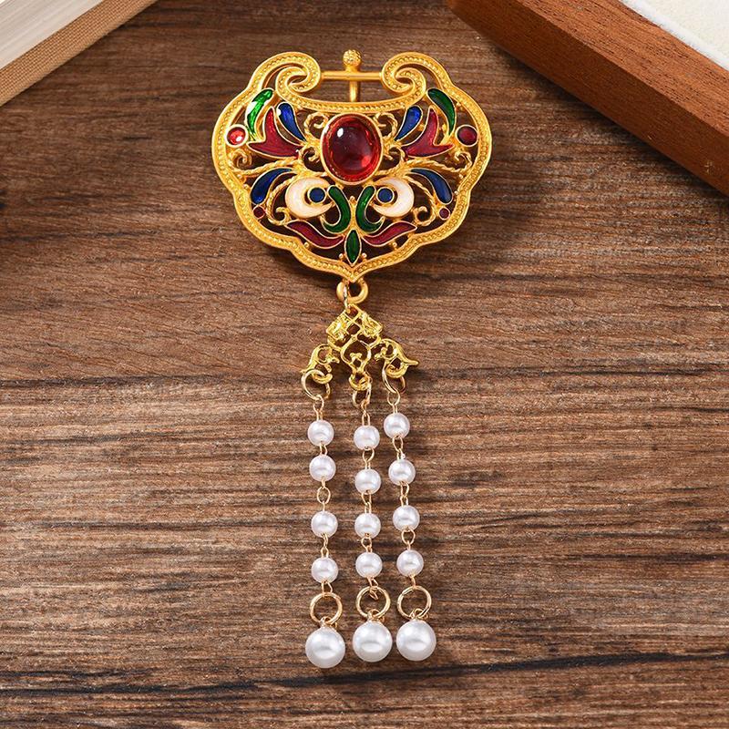 Chinese Style Pearl Tassel Gold Hollowed Peace Lock Brooches Women'S Vintage Luxury Exquisite Wedding Accessories Gift