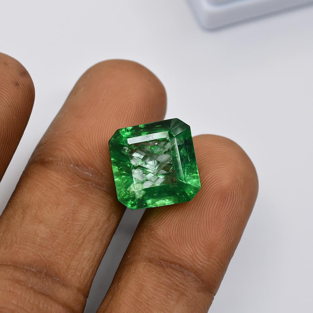 7,30 Karat Natürlicher Kolumbianischer Grüner Smaragd Quadratisch Geschliffen Lose Edelstein ZERTIFIZIERT