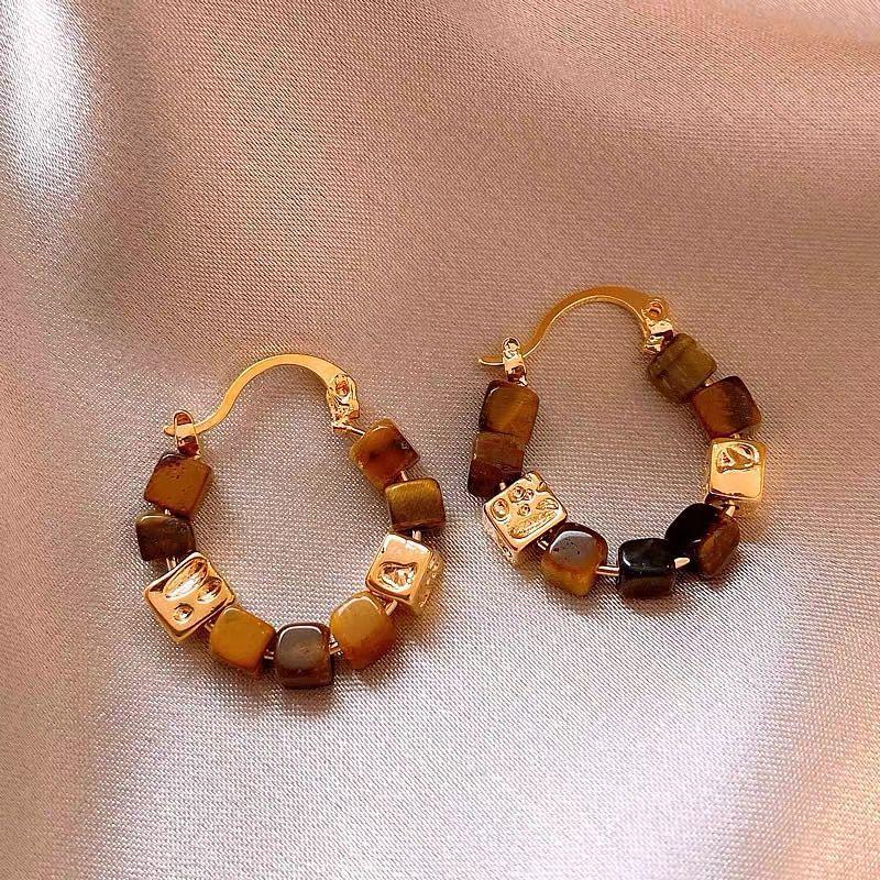 Autumn/Winter 2025 Y2K Retro Women's Ear Cuffs: Stylish, High-End Niche Design Earrings