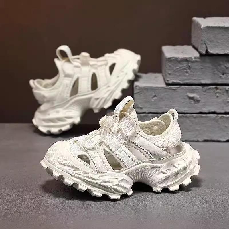 Children's Sports Sandals 2025 New Summer Boys Breathable Soft-soled Beach Shoes Bag Head Dad Shoes Heightening Sandals
