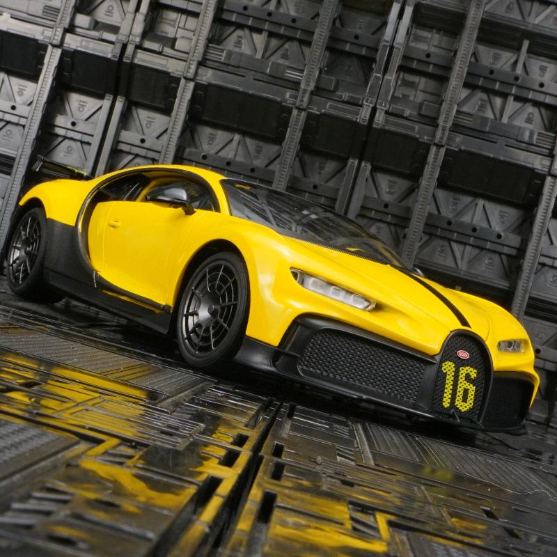 

Qiyuan OK1081 Chiron Track Edition Модель спортивного автомобиля из сплава с рулевым управлением, звуком и светом - Детская игрушка. синий