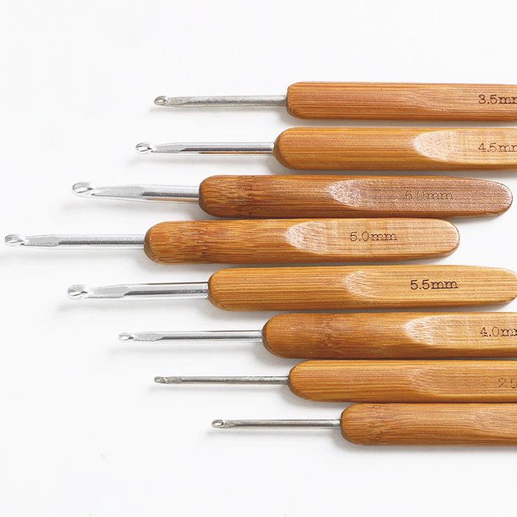 Carbonized Bamboo Crochet Hook for Hand-Knitted Wool Sweaters and Doll Slippers