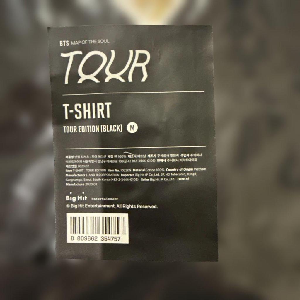 [USED] BTS MAP OF THE SOUL TOUR T-SHIRT M size
