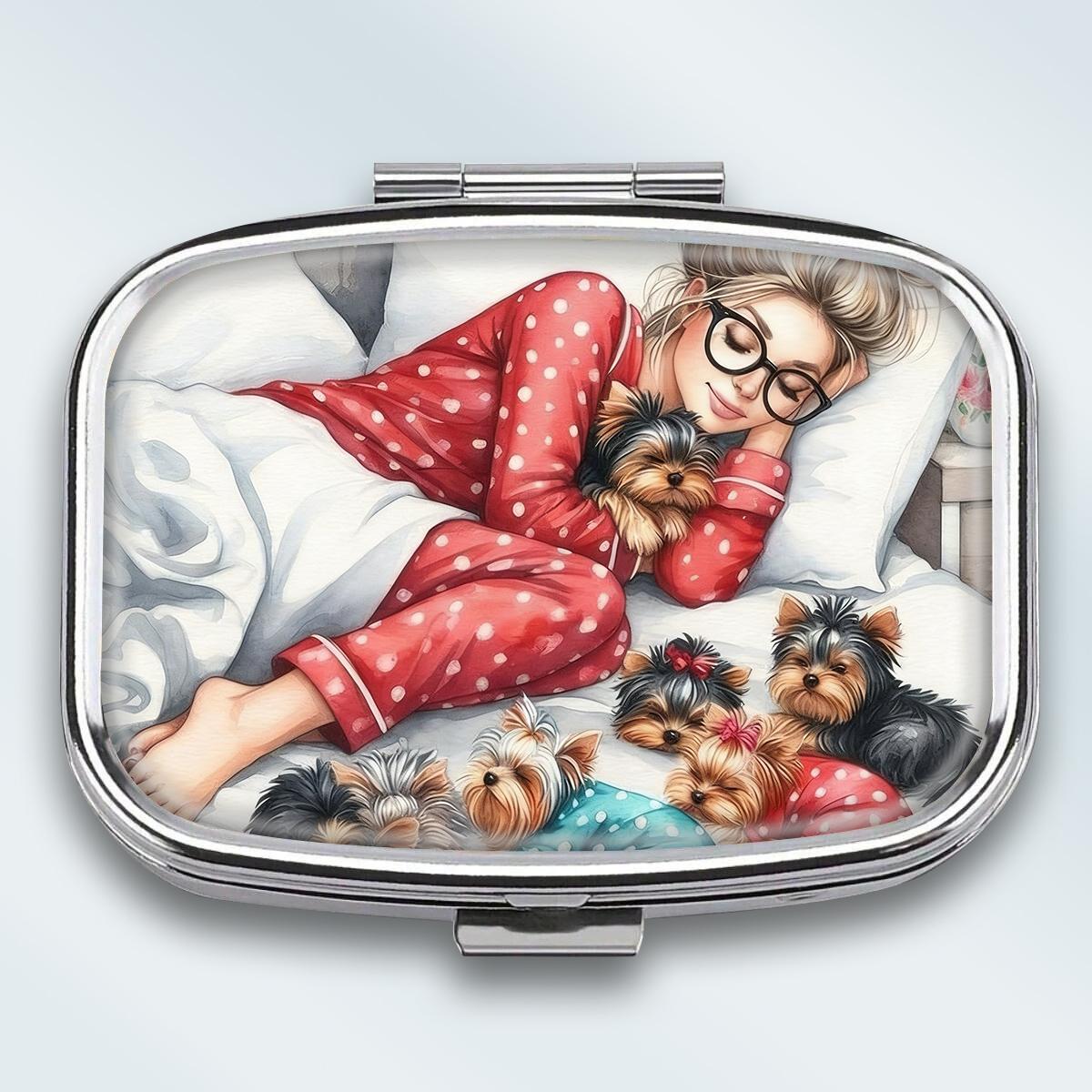 

Portable Pill Box with 2 Compartments, Mini Metal Medicine Organizer Case, Cute Printed Pill Container for Vitamins, Pills, Jewelry, Travel, Daily Use разноцветный