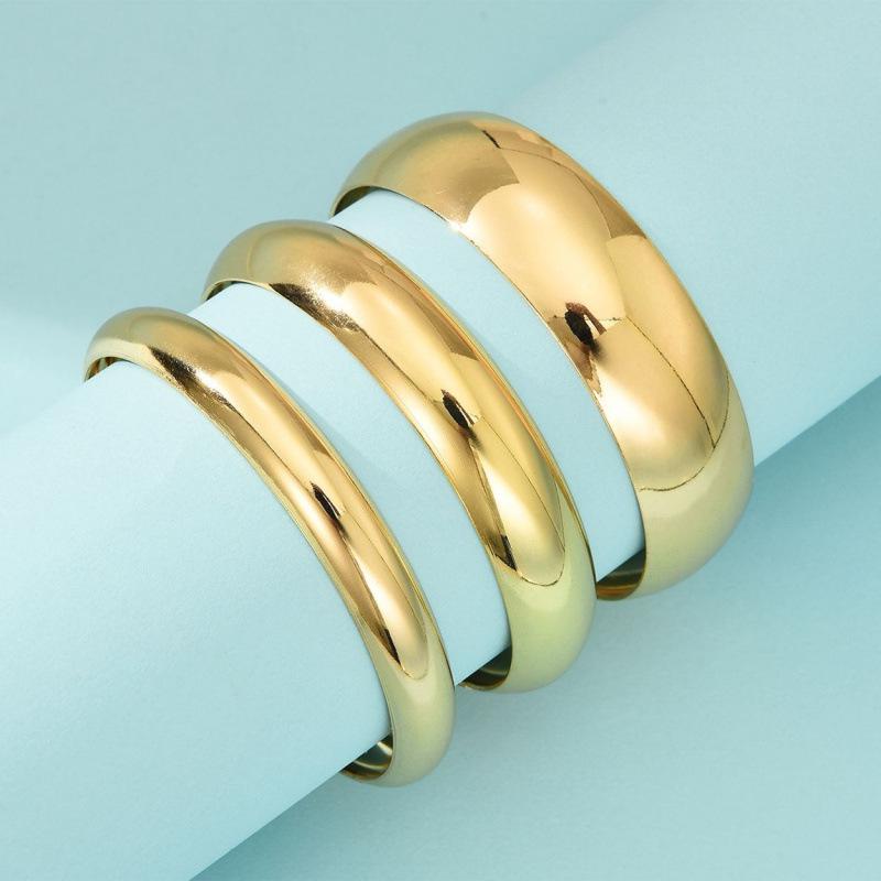 Personalized Gold Stackable Metal Bracelet - Unisex Fashion Bangle