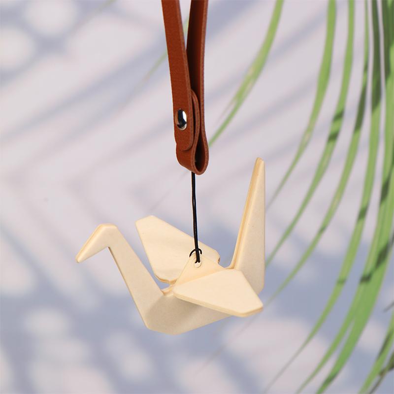 

Car Aromatherapy Air Freshener In Paper Cranes Hangings Car Diffuser Long-Lasting Scented Car Fragrance Accessories бежевый