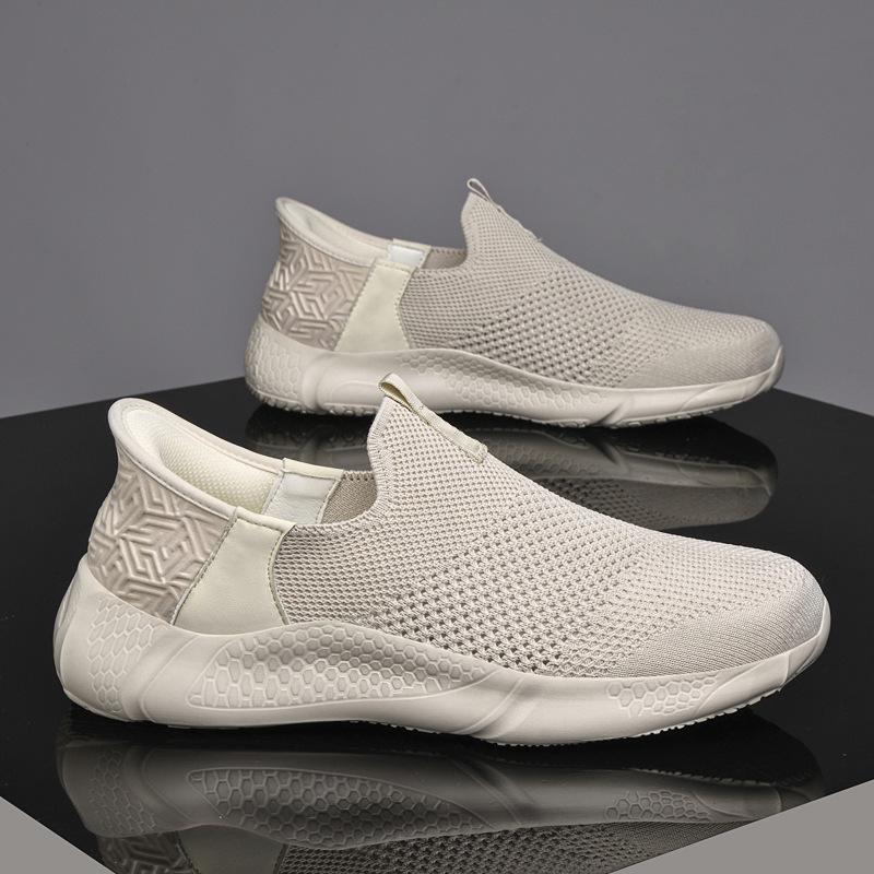 Men's shoes 2025 summer new one-foot casual sneakers middle-aged and elderly fly-woven mesh breathable anti-odor soft-soled shoes