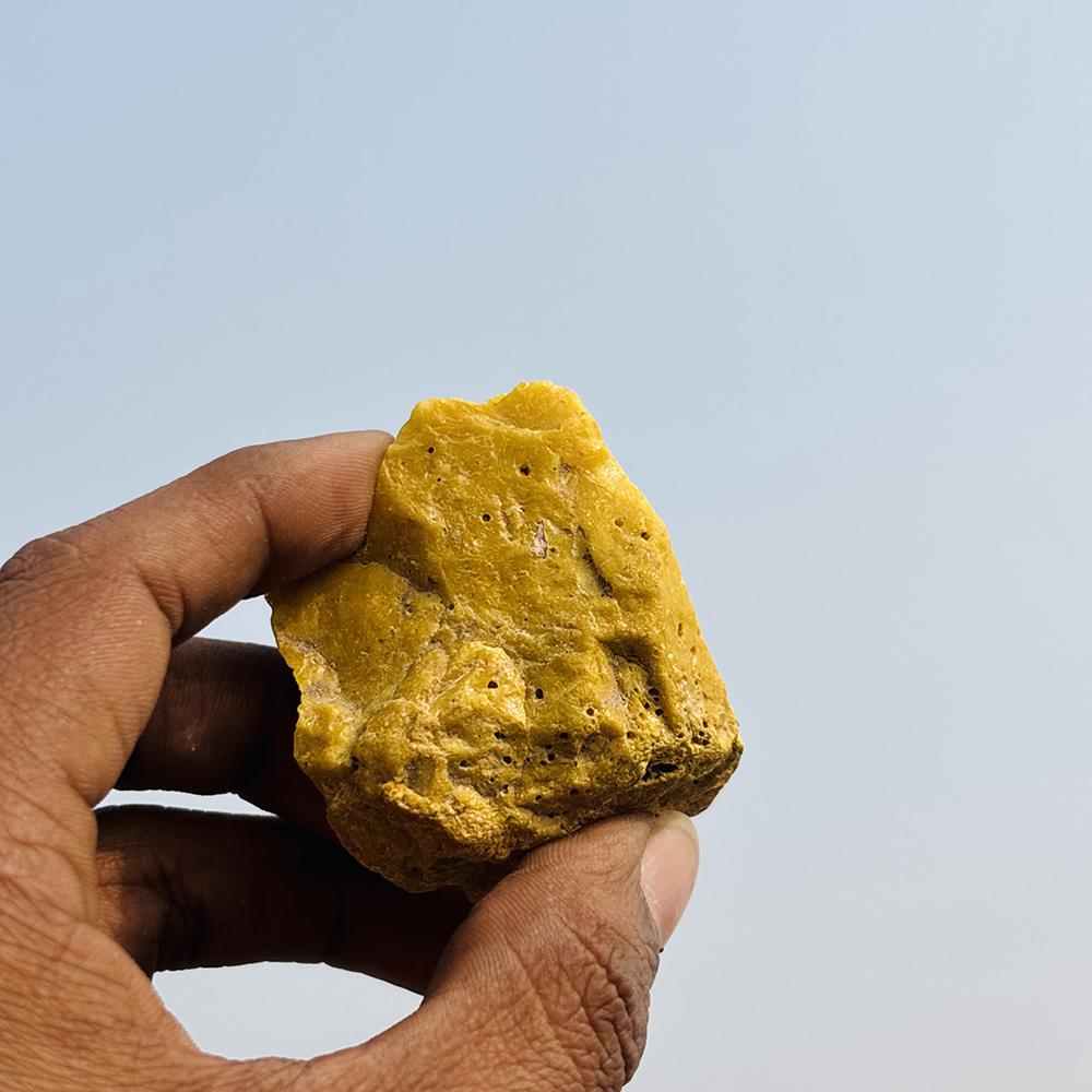 693.60 Ct Natural Yellow Topaz Rough Uncut Raw Gemstone For Collector
