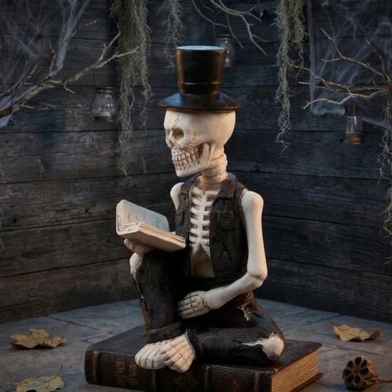 Small Reading Gentleman Skull Figurine Halloween Sitting Skeleton Statue with Top Hat And Suit for Gothic Living Room Table Shelf Indoor Decor