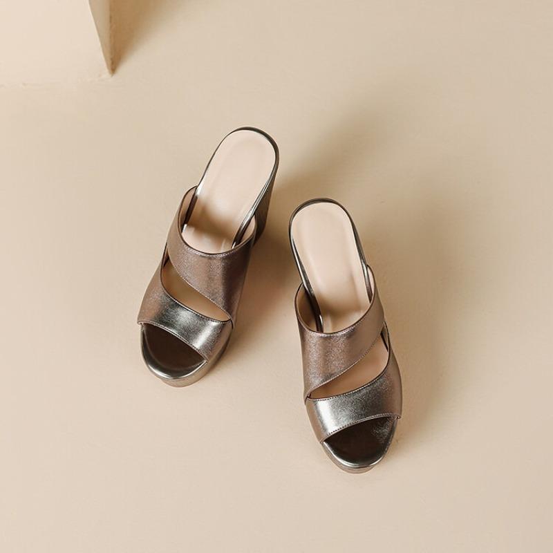2025 Super High Heel Wedge Heel Flip-flops, New Summer Fashion Large-sized Flip-flops for Women, Fashionable Women's Shoes 35-42
