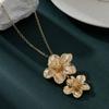 European-American Fashion Floral Pendant Necklace - Versatile Street Style Jewelry for Women