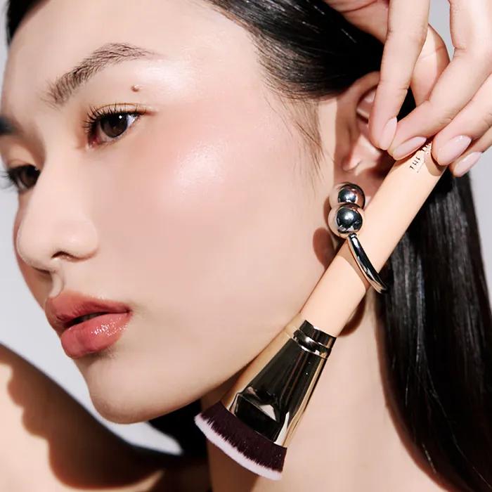 

[Гладке нанесення] The Tool Lab 101 Багатофункціональний пензель для основи з гладким нанесенням 3 види (Довготривалий) 101B Baby Tasker