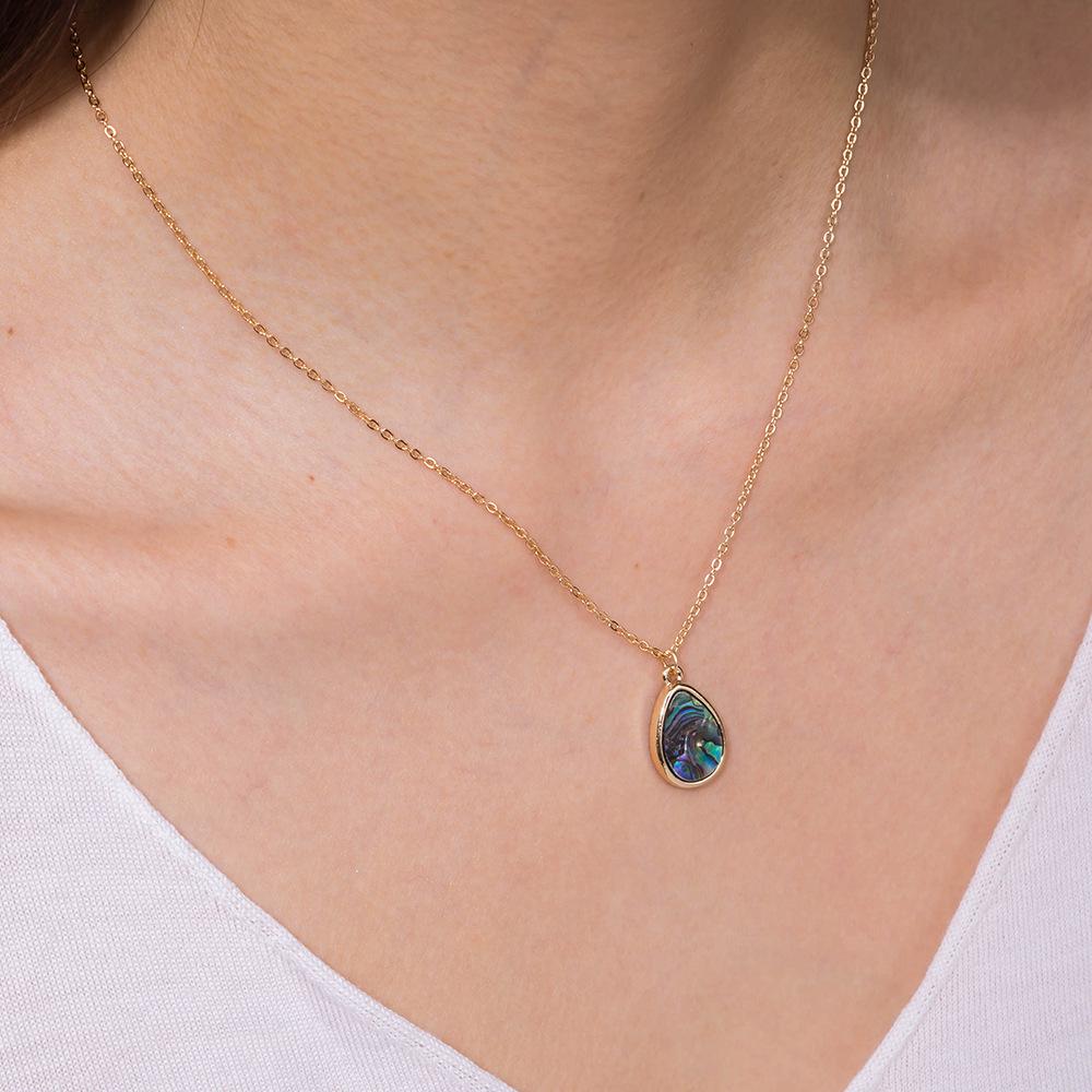 European & American Style Irregular Butterfly Pendant Necklace - Women's Versatile Simple Clavicle Chain