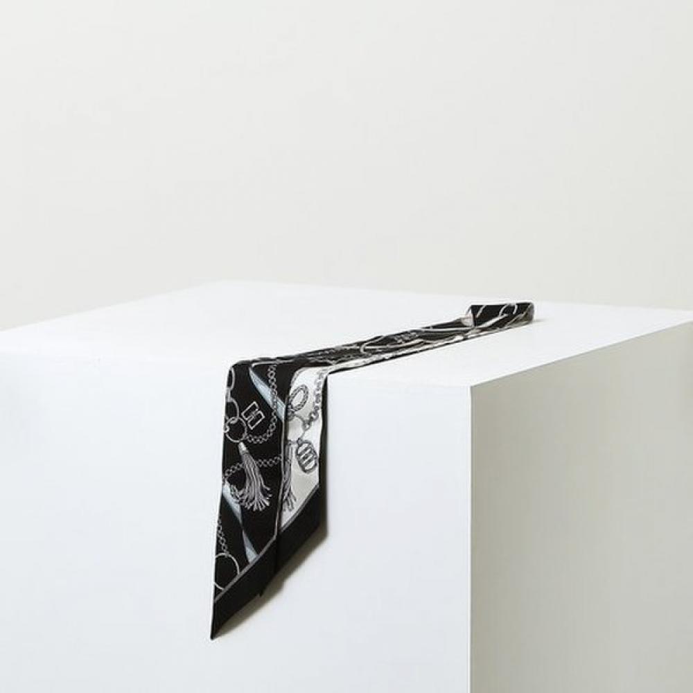 Daks Black Silk Scarf With Print Dcsc5e256bk Single option