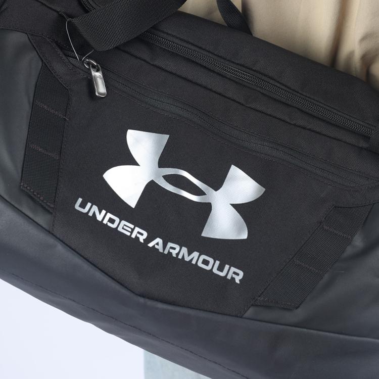 New Under Armour Polyester Sports Bag, Travel Bag, Crossbody Bag, Gym Bag Regular Unisex Black 1369221-001