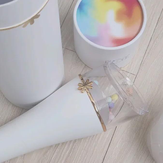 

Iz*one Лайтстик Wiz Bong Совершенно новый