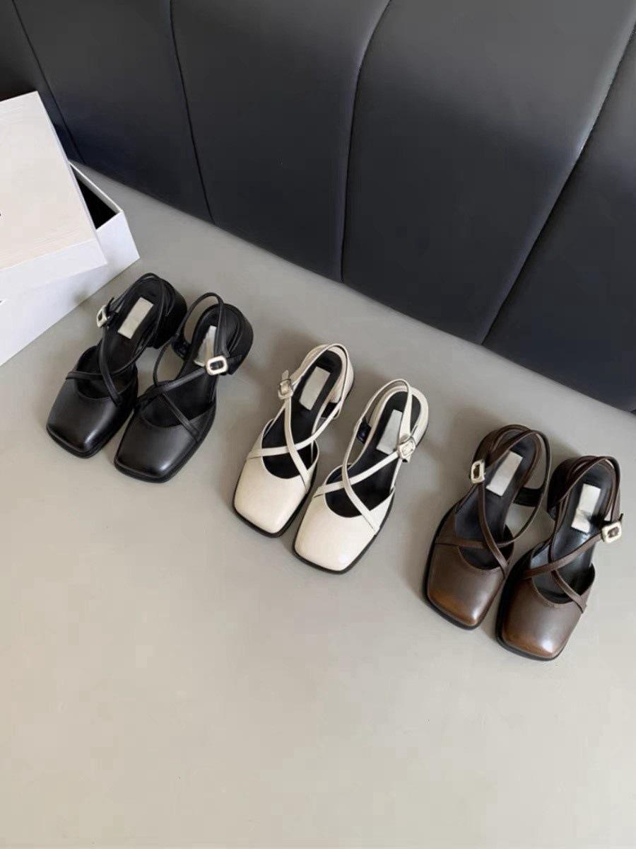 

Французский темперамент туфли Мэри Джейн женские крест с сумкой на голове сандалии квадратная голова светлый рот пустой одиночные туфли толстый каблук 39 чёрный