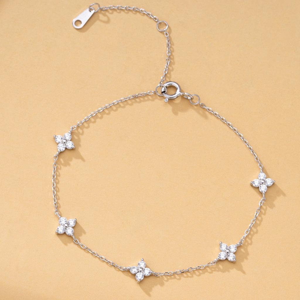 925 Silver Plated Cubic Zirconia Four Leaf Clover Bracelet for Women Adjustable Chain Jewelry 18k Gold Plated Fashion Accessory