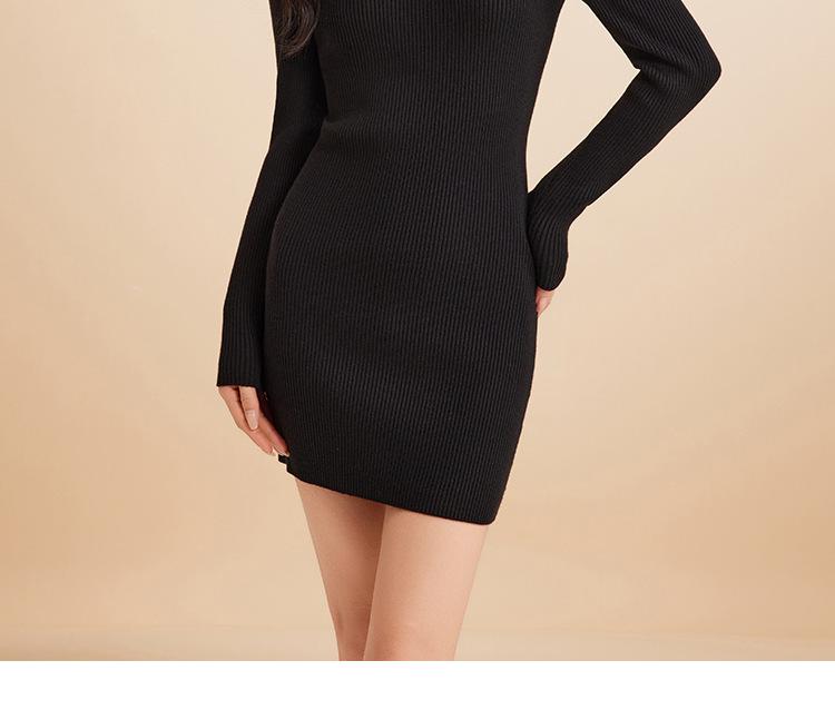 Eng anliegendes Strickkleid für Damen: Würziger Stil, Rundhalsausschnitt, Durchsichtig, Hüftbetont, Kurzer Rock für Herbst/Winter