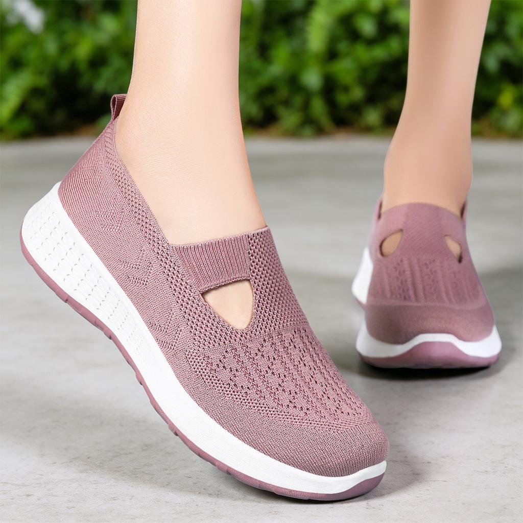 Women's Shoes Spring Slip On Mom Shoes Soft Bottom Cloth Shoes Comfortable Low Top Elderly Shoes Casual Soft Sole Non Slip Walking All Day Sneakers