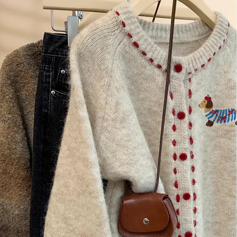 Soft Waxy Crew Neck Sweater Jacket Women's Autumn and Winter New Design Sense Outside Wear Lazy Knitted Cardigan Top