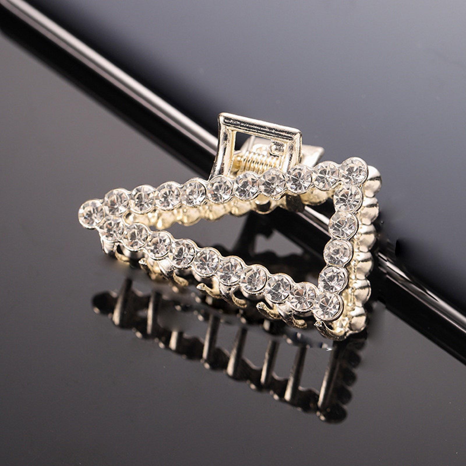 

Women Girls Pearls Solid Beads Hair Claws Elegant Metal Barrettes Headwear Hairpins Horsetail Hair Clips Hair Crab Accessories