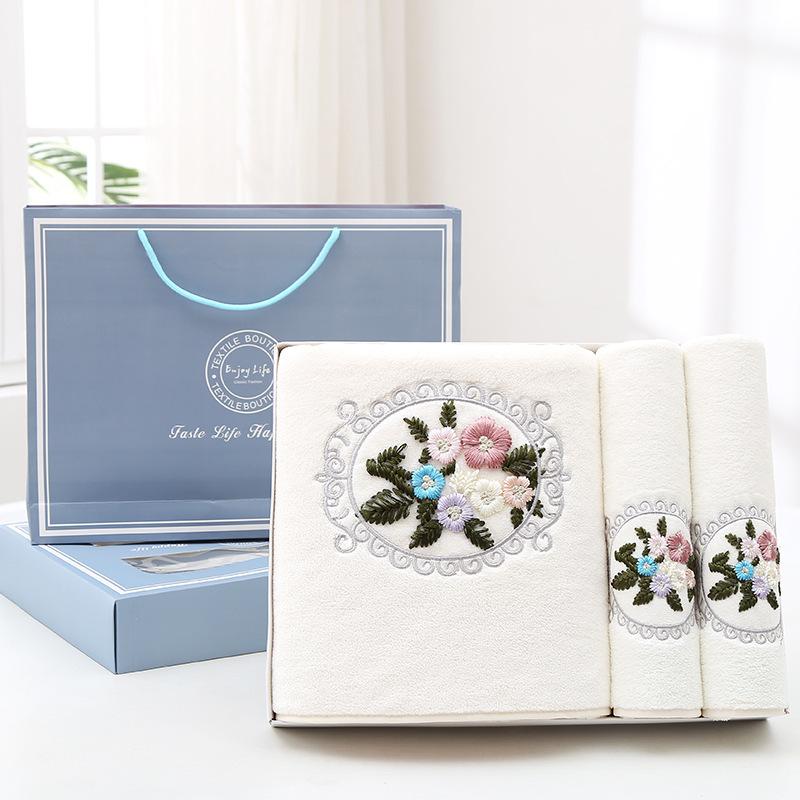 Wholesale Fashionable Two-piece Set of Fiber Absorbent Embroidered Towel Gift Box with Flower Towel Gift Box Bath Towel3pcs