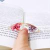 Kurutulmuş Çiçekli Reçine Kitap Sayfası Tutucu Başparmak Yüzüğü Sayfa Tutucu El Yapımı Şeffaf Çiçekli Kitap Ayracı Okuyucular İçin Okuma Aksesuarları Kitap Severler