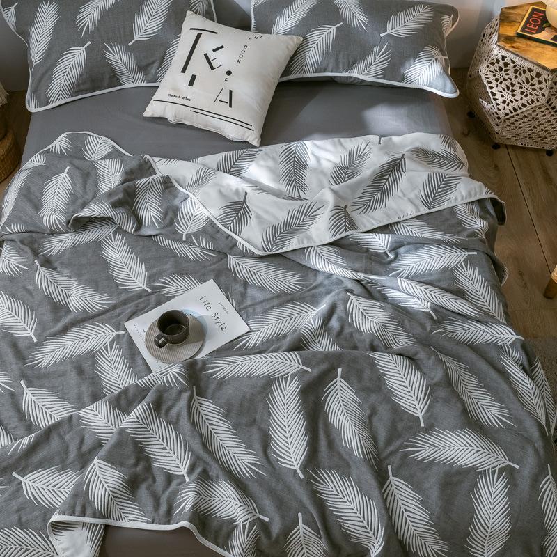 

Новое хлопковое шестислойное марлевое одеяло представляет собой одинарное двойное одеяло с кондиционером, хлопковое диванное полотенце, четырехсезонное одеяло для обеденного перерыва. 200*230cm