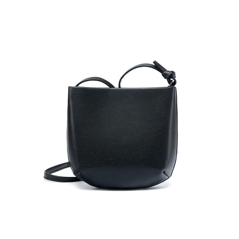 Red new women's commuter high-end simple shoulder bag, small summer women's portable leather versatile messenger bag, bag women