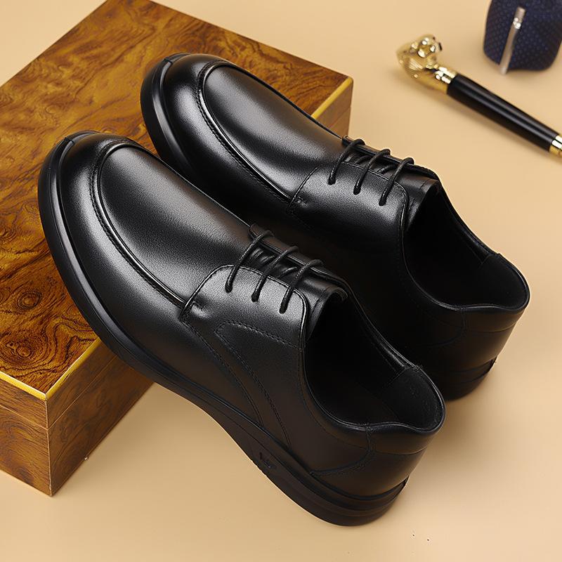 Mode Business Weiche Lederschuhe für Herren Atmungsaktiv Britischer Stil Freizeitschuhe Herren Einfarbig Mode Neue Designer Loafer Herren