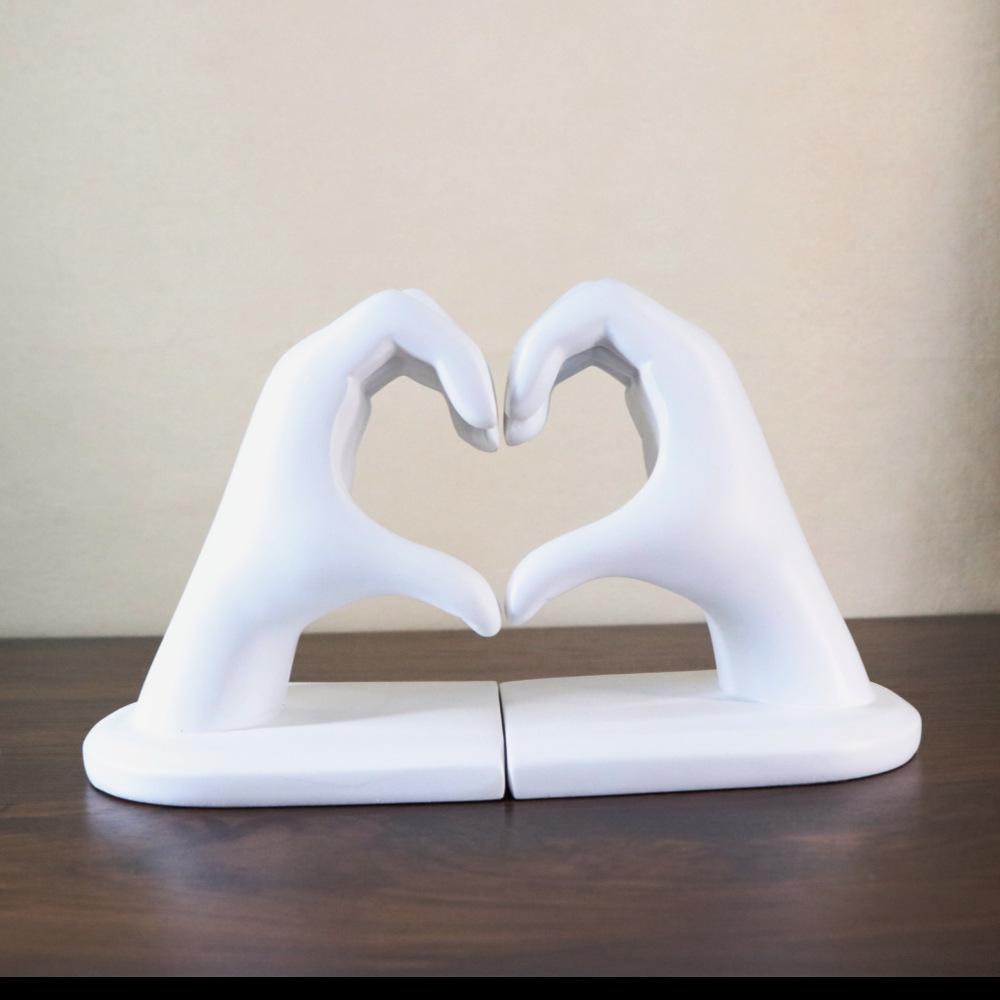Handmade Resin Heart Bookends - Non-Slip Ornament for Home & Office Decor