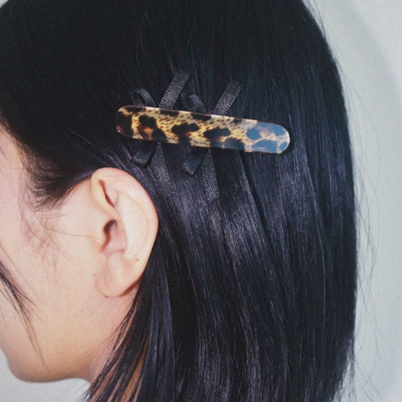 Usite AMONG RIBBON HAIR PIN (LEOPARD)