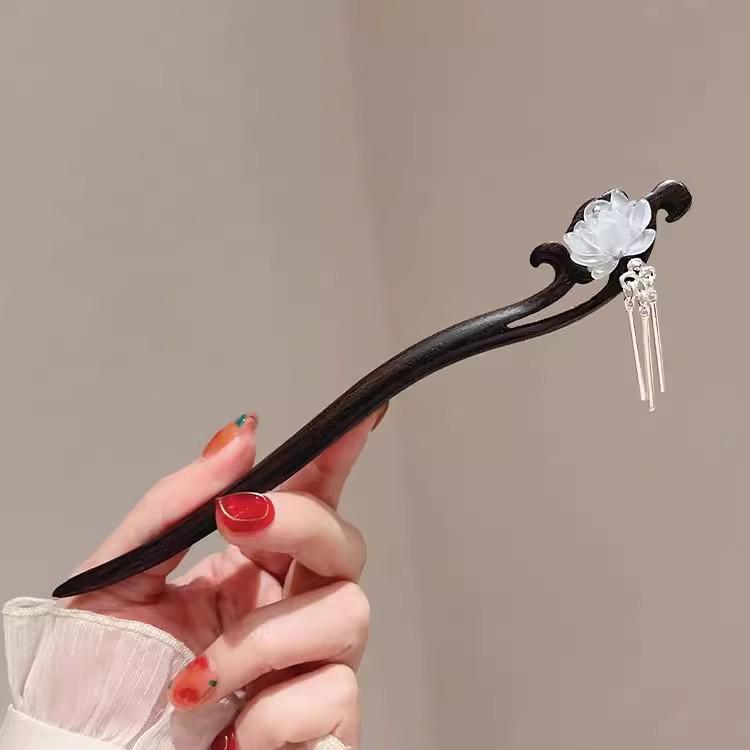 Lotus Ebony Hairpin: Elegant Chinese-Style Women's Updo Accessory