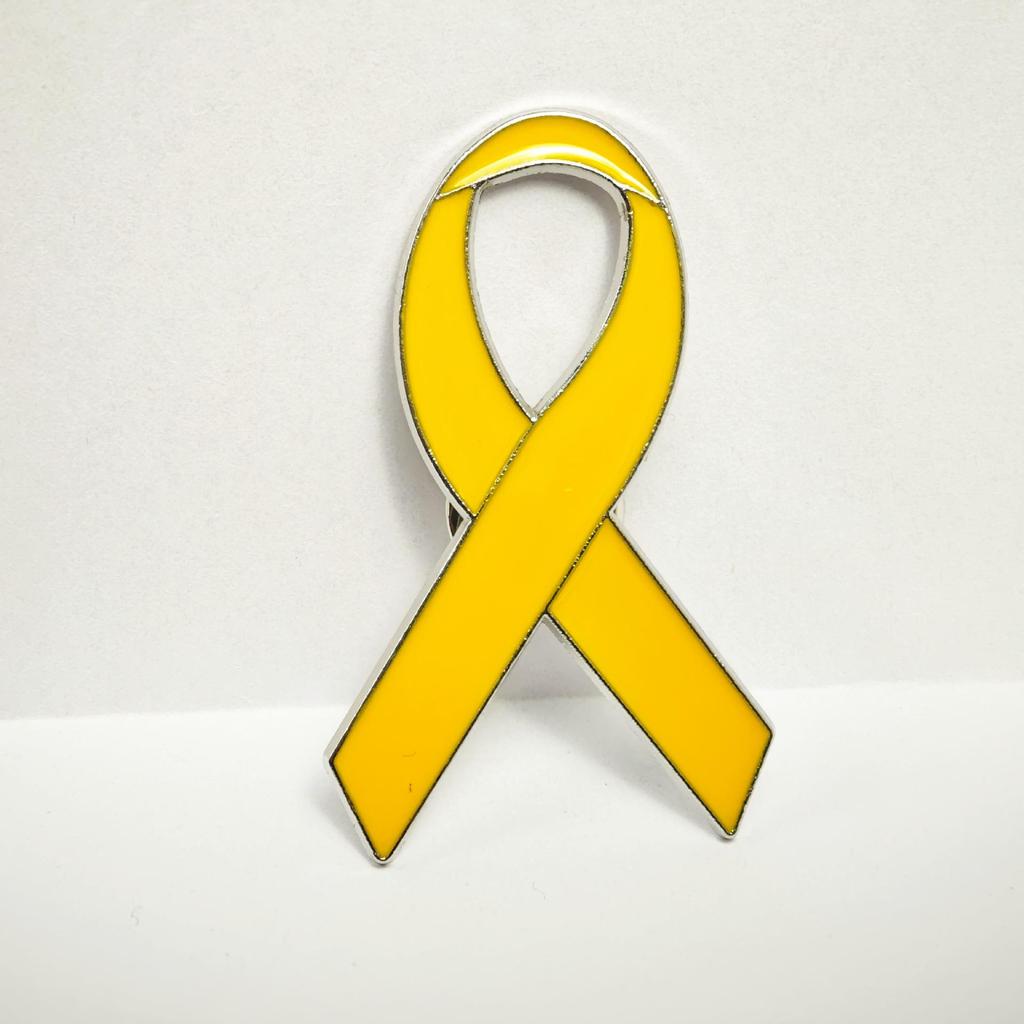 Spilla a forma di cuore con nastro rosso - Sensibilizzazione e Promozione sull'AIDS