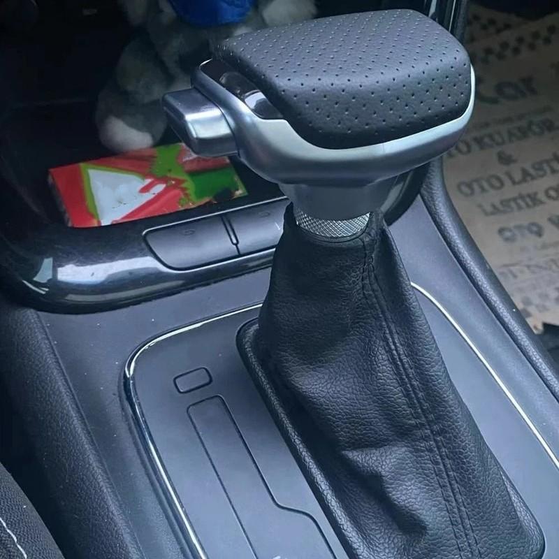 Metal Finish Universal Car Gear Shift Knob Ergonomic Shape Comfortable Grip Ergonomic Shift Knob Durable Construction