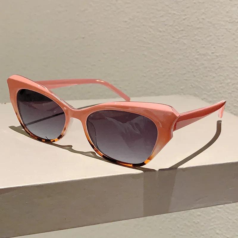 

Luxury Brand Designer Vintage Butterfly Sunglasses Women For Men New In Sun Glasses Trendy Punk Popular Pink Eyeglasses Uv400