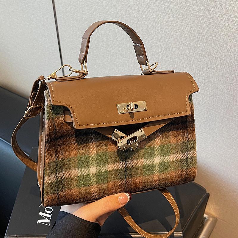Niche Bag Женская новая модная и стильная сумка через плечо Женская сумка через плечо Niche Versatile на одно плечо