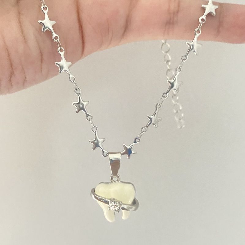 Unique teeth diamond pendant niche design retro star chain versatile ins wind necklace y2k babes sweet cool