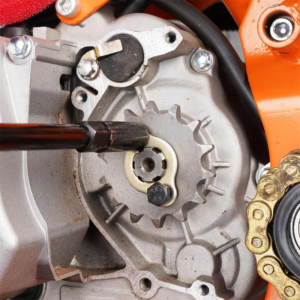 Front Chain Sprocket 23801-121-000 (14-Tooth) 17MM Fit For 428-14T Honda CB100K