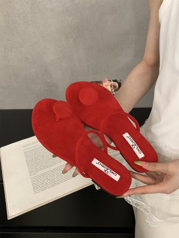 Fashion Beach Shoes Slippers Soft Slipers Women Rubber Flip Flops Low Luxury Slides Buckle Strap Sabot Comfort 2025 Hawaiian Designer