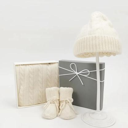 Cute Babies Cashmere Blanket Set Pure Cashmere Blanket Baby Set Gift Knit Baby Set Clothing 3 Pieces Socks and Hats 19-24 months&M бежевый