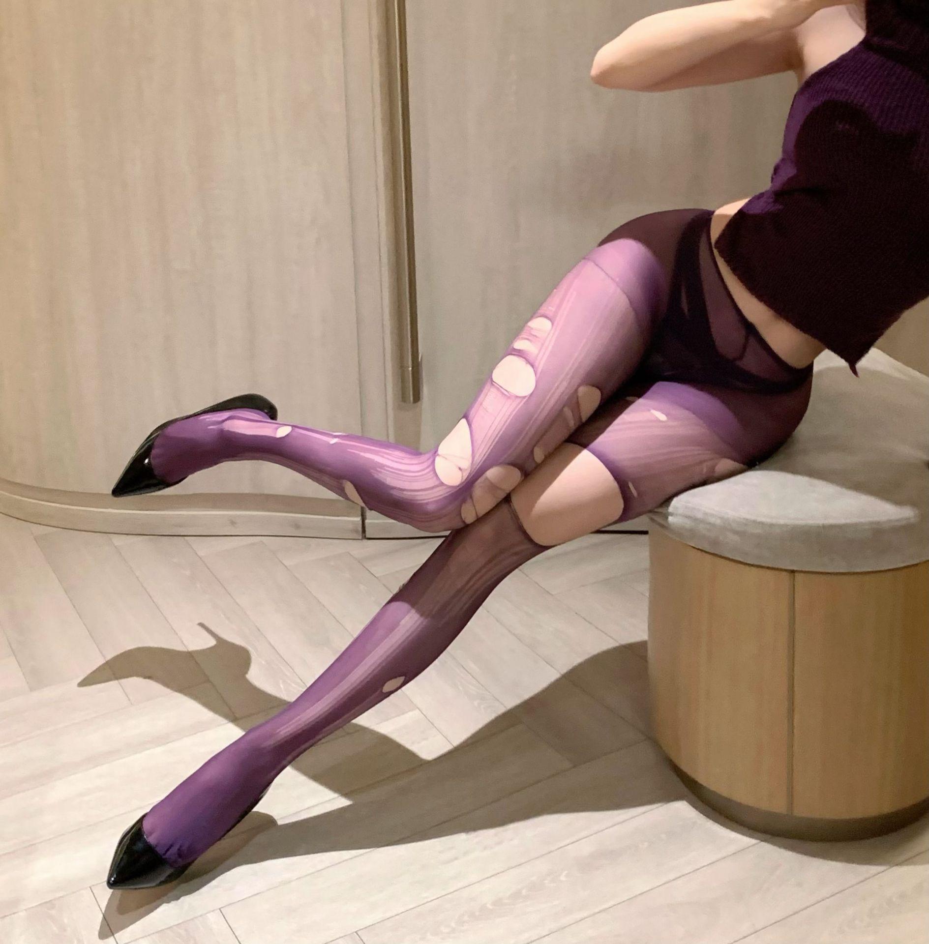 

Sexy stockings, flirting women s hand-torn disposable free-to-take stockings, thin and arbitrarily torn holes, beautiful leg socks. One size [fine packaging] фіолетовий
